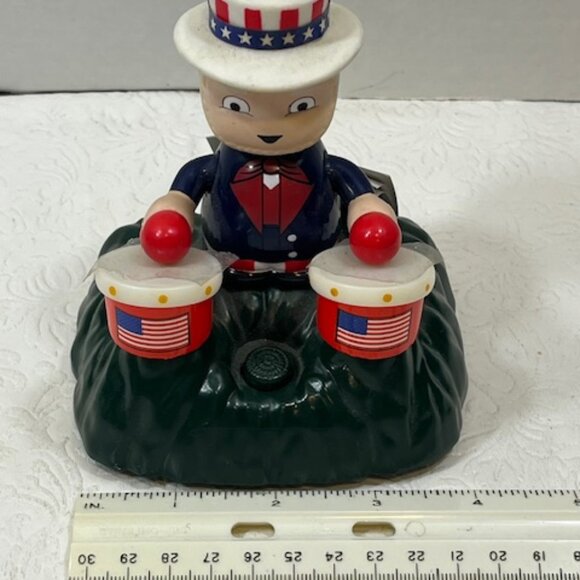 VTG Uncle Sam Series 1 Drummers Around the World Battery Operated Mucical Toy - Picture 7 of 9